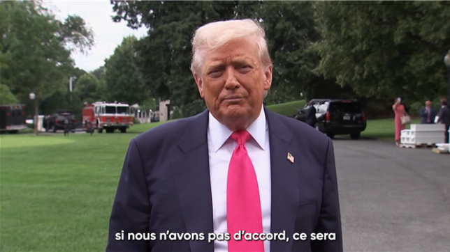 Donald Trump a déclaré mardi que l'Ukraine ne devrait pas prendre la capitale russe Moscou pour cible, après des informations du quotidien Financial Times selon lesquelles le président américain aurait encouragé son homologue ukrainien Volodymyr Zelensky à le faire.