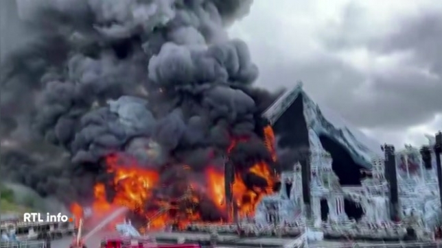 La scène principale du Tomorrowland est la proie des flammes, ont indiqué mercredi les organisateurs du festival electro. Le festival doit se tenir du 18 au 20 juillet et du 25 au 27 juillet à Boom, en province d'Anvers.