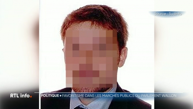 Une enquête est ouverte pour fraudes. Selon Sudinfo, l'ancien responsable des marchés publics du parlement est dans le viseur de la justice pour avoir favorisé certaines entreprises.