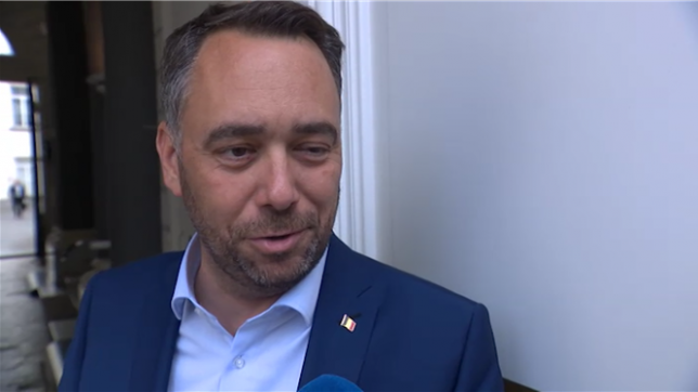 Maxime Prévot ravi d'avoir eu ce qu'il voulait concernant les compensations sur le chômage : Très content