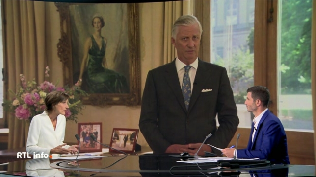En plateau, Chantal Monet analyse le discours du roi Philippe à l'occasion du 21 juillet. Le souverain évoque l'actualité internationale avec notamment un soutien réaffirmé à l'Ukraine et une critique à peine voilée envers Donald Trump. Il n'a évoqué que brièvement la situation à Bruxelles où la for