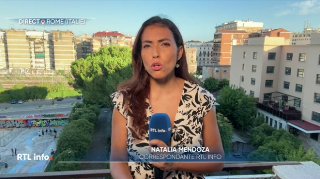 Cinq vacanciers sont décédés en 24 heures dans la péninsule du Salento, au sud des Pouilles, probablement en raison des températures extrêmes. Le mercure a atteint jusqu'à 40 degrés à l'ombre et l'on attend 45°C. Le point en direct de Rome avec Natalia Mendoza, correspondante RTLinfo.