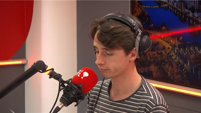 Il ne se passe pas un jour sans que Donald Trump fasse parler de lui. Il est omniprésent dans l’actualité, encore plus que d’habitude en ce moment, et il y a une explication : l’affaire Epstein. S’il tente de faire diversion, le scandale semble malgré tout se rapprocher.