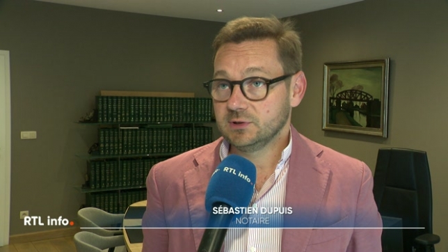 Une mère de famille est confrontée à une situation pour le moins interpellante. Le Ministère des Finances réclamait des dettes à son bébé décédé il y a 16 ans. Le ministère lui a présenté ses excuses. Il s'agirait d'une erreur humaine.