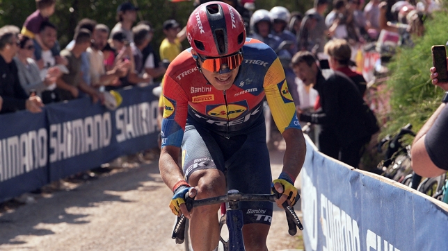 Lidl-Trek's Czech rider Mathias Vacek rides on a gravel section during the 9th stage of the 108th Giro d'Italia cycling race in Colle Pinzuto near Siena, on May 18, 2025. Marco Alpozzi / POOL / AFP