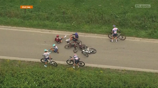 Tour de Wallonie: grosse chute dans le peloton dans la 2ème étape
