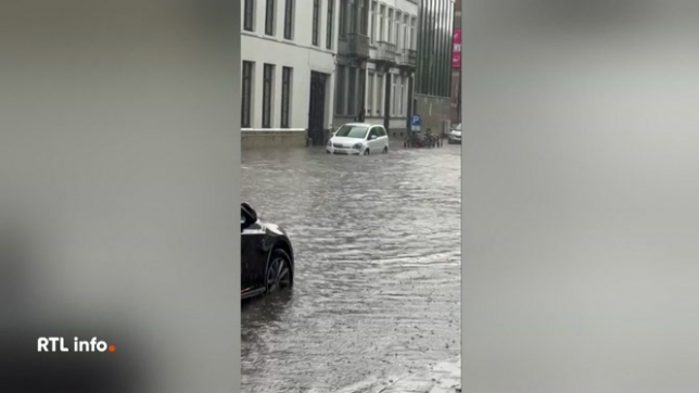 Le Brabant Flamand a été touché par des orages et de fortes pluies. Ce fut le cas notamment à Louvain où les rues ont été inondées en plusieurs endroits. Des précipitations intenses, accompagnées parfois de violents orages et de grêle, ont été enregistrées également à Malines et Bovelingen.