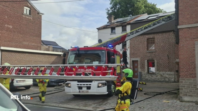 Un incendie s'est déclenché cette nuit à Vaux-sous-Chèvremont. Maîtrisé par les pompiers, il s'est ravivé ce matin et a dû être maîtrisé une seconde fois.
