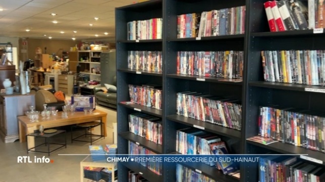 Deux cousines passionnées de seconde main ont monté ce projet de ressourcerie et ont rassemblé près de 15 tonnes d’objets chaque mois réparties sur 2 structures.