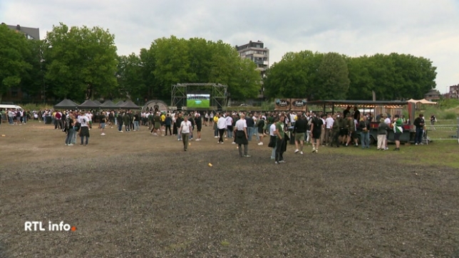 Le Sporting Charleroi reçoit les Suédois d’Hammarby et pour l’occasion, les commerçants de la ville ont organisé une fan zone dédiée aux supporters suédois.