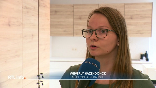 La mélatonine est l'hormone naturelle du sommeil. Elle séduit de plus en plus les voyageurs confrontés au jet lag, quand les déplacements sont longs. Comment fonctionne-t-elle ? Est-elle efficace? Est-elle sans risques ?