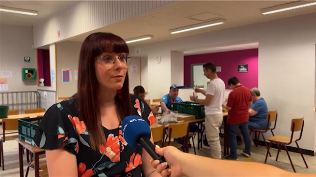 Céline Pianini, directrice des Restos du Cœur de Charleroi, explique pourquoi les dons sont essentiels pour l'association, aussi bien en hiver qu'en été.