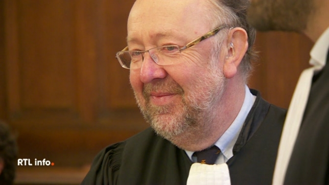 En 1995, la Cour européenne donne raison à un joueur du RFC Liège. L'arrêt Bosman a révolutionné les transferts de joueurs dans les clubs de football et les quotas de joueurs étrangers par club sont supprimés. Luc Misson se battait contre la maladie depuis plusieurs années.