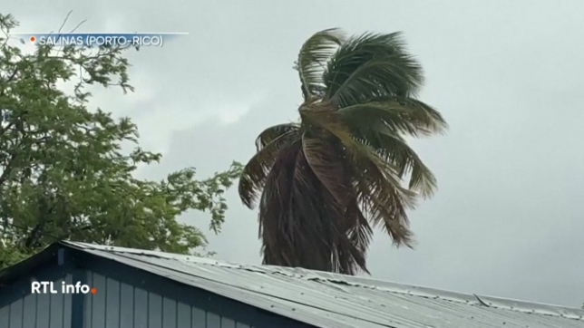 L'ouragan Erin s’est de nouveau renforcé dimanche soir, en catégorie 4, à l'approche des Bahamas, dans les Caraïbes déjà touchées par des vents violents et de fortes pluies avec un risque de crues et de glissements de terrain, selon les services météorologiques américains.