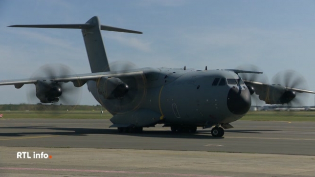 Des largages de produits de première nécessité ont repris ces dernières semaines sur la Bande de Gaza. Sur les 13 pays participants, la Belgique s'est avérée être le 2ème contributeur. La mission menée par l'armée belge a été couronnée de succès.