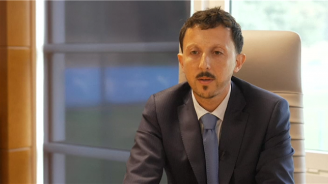 Après l’altercation entre Adrien Rabiot, et Jonathan Rowe dans le vestiaire après la défaite de l’OM face à Rennes, les deux joueurs ont été placés sur la liste des transferts. Pablo Longoria, président du club s’est exprimé sur le sujet.