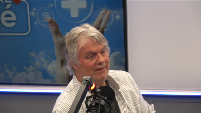 Chaque semaine, Caroline Fontenoy et son invité prennent le temps d'aborder une thématique importante dans le vidéocast Capital Santé.