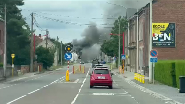 Un important incendie s'est déclaré à Gives.