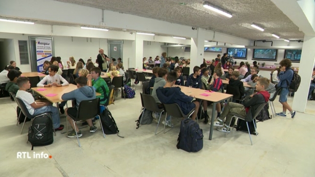Une nouvelle école vient de voir le jour en province de Liège. Les premières secondaires sont rentrées aujourd'hui.