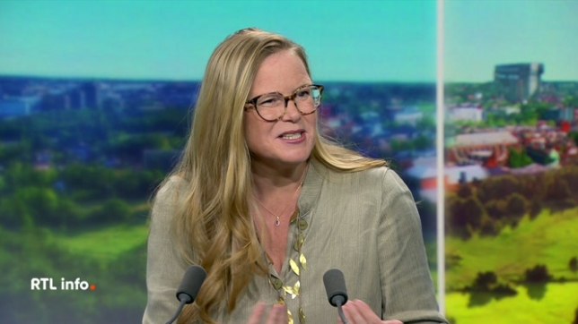 On retrouve en direct la psychiatre Caroline Depuydt pour évoquer la reprise du travail en ce jour de rentrée scolaire.