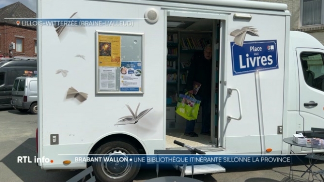 Place aux Livres est le nom de la bibliothèque itinérante du Brabant wallon.
Suite à l’annonce de l’arrêt du bibliobus de Gembloux en 2014, la province a mis sur pied un projet de lecture publique à la conception innovante.