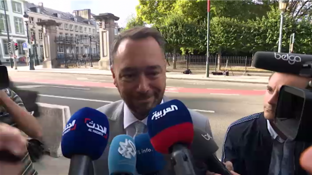 Le ministre des Affaires étrangères est bien conscient de la différence de point de vue entre les différents partis sur la reconnaissance d'un État palestinien et espère arriver à toruver un accord.