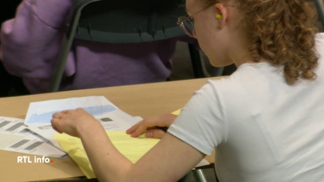 Le concours d'admission aux études de médecine et dentisterie en Fédération Wallonie-Bruxelles a eu lieu aujourd'hui à Brussels Expo. Des mesures particulières ont été prises pour empêcher toute tentative de tricherie.