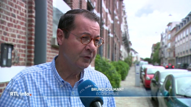 Le gouvernement fédéral a demandé à la banque Belfius, détenue à 100% par l'Etat belge, de préparer l'ouverture de son capital à des investisseurs privés. L'opération nécessite encore quelques débats politiques.