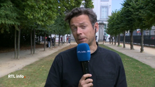 On retrouve en direct Loïc Parmentier pour faire le point sur la réunion du gouvernement  qui cherche toujours à définir sa position concernant Gaza. Les deux points clés restent la reconnaissance de l'Etat Palestinien et des sanctions contre Israël.