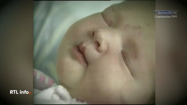 Notre archive du jour revient sur le hit-parade des prénoms les plus donnés en 1998 : Laura et Thomas en tête, avec Marie également à l'honneur chez les filles. On note aussi l'apparition de prénoms émergents, directement inspirés des séries américaines.