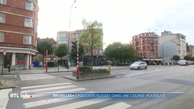 Sept policiers ont été blessés lors d'une course-poursuite survenue lundi soir à Laeken. Le fuyard, qui a pris d'énormes risques pour échapper aux forces de l'ordre, a endommagé une vingtaine de véhicules. Il a finalement été privé de liberté.