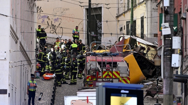 2025-09-03T224824Z_204457799_RC2IKGALTZEY_RTRMADP_3_PORTUGAL-ACCIDENT