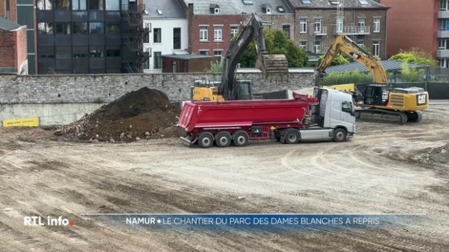 Un mur du parc des Dames blanches de Namur a été abattu par l'entreprise en charge des travaux et cela a permis de découvrir des éléments de maçonnerie qui pourraient présenter un intérêt archéologique. L'Agence Wallonne du Patrimoine a été appelée sur place.