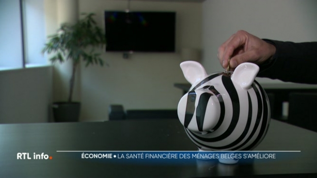 De manière générale, la santé financière des ménages belges semble s'améliorer mais plus de 50% d'entre eux éprouvent des difficultés. Une étude révèle par ailleurs que 25% des Belges parviennent à économiser 500 euros/mois, ce qui est plus qu'en 2022.