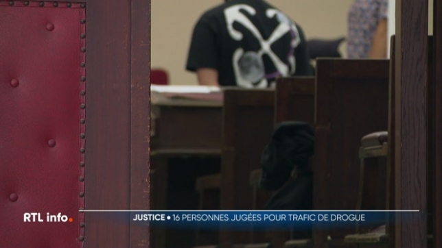 Aujourd'hui a eu lieu l’ouverture du procès des prévenus devant le tribunal de première instance de Bruxelles, où ils doivent répondre des accusations de trafic de drogue à Forest et à Saint-Gilles.