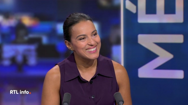 Salima Belabbas est en direct dans le RTL info 19 heures pour présenter la nouvelle émission Douaniers : à la frontière du risque.