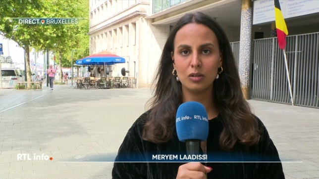 En direct dans le RTL info 13h., Meriem Laadissi revient sur l'agression à la machette sur des ouvriers, hier à Molenbeek. L'homme a été interpellé en début de soirée après une vaste opération de police. Qui est-il ? Que s'est-il réellement passé ?