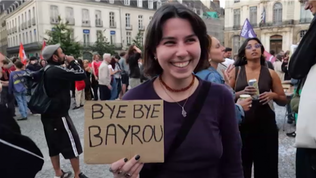 Les députés ont renversé lundi François Bayrou, en lui refusant la confiance à une nette majorité lors d'un vote qu'il avait lui-même sollicité sur l'état des finances publiques.