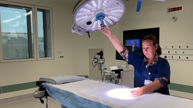 L’investissement dans de nouvelles technologies permet d’attirer de nouvelles générations de médecins et d’infirmières.