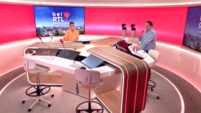 Ce congé permet aux travailleurs du secteur privé de s'absenter du travail pour suivre une formation tout en conservant leur rémunération.