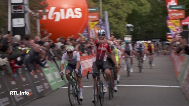 Arnaud De Lie (Lotto) a inscrit son nom au palmarès du Grand Prix cycliste de Wallonie en enlevant la 65e édition mercredi au sommet de la Citadelle de Namur, après 187,1 kilomètres au départ de Dison.