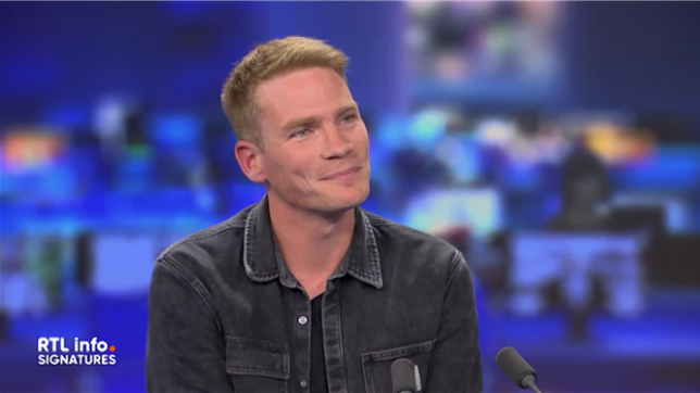 Romain Berger, unique professeur de wallon dans l’enseignement supérieur en Wallonie, invité de RTL info Signatures.