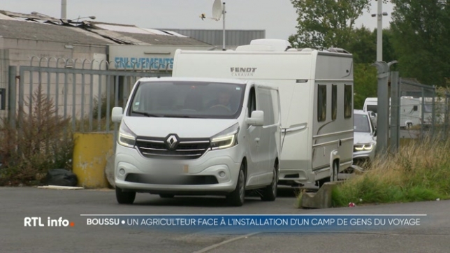 Soulagement pour un agriculteur de la région de Boussu; durant une dizaine de jours, son terrain était occupé par un camp de gens du voyage. Grâce a une procédure en urgence, la justice a ordonné leur depart, ce quils ont fait sans poser de problème mais en laissant des traces de leur passage.