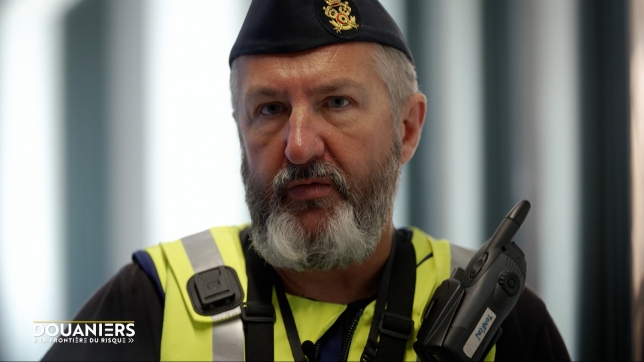 WD DOUANIERS EP 3.00_34_56_00.Still001.jpg