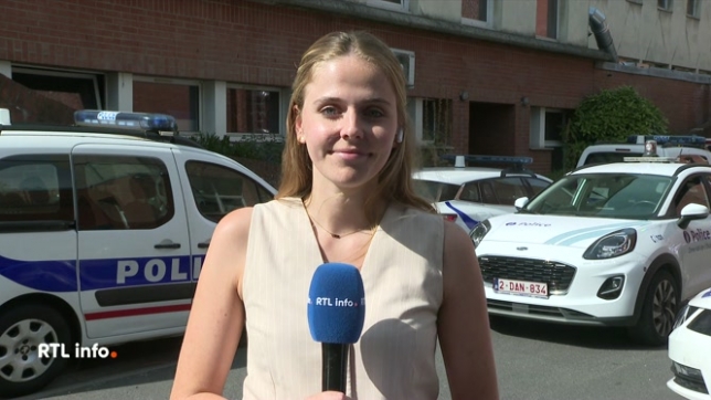 La police renforce sa surveillance à la frontière avec la France. Elle effectue des contrôles pour lutter contre les problèmes d'insécurité liés aux vols, qui sont de plus en plus nombreux.