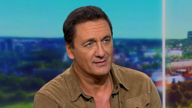 WD DANY BRILLANT.00_00_08_24.Still002.jpg