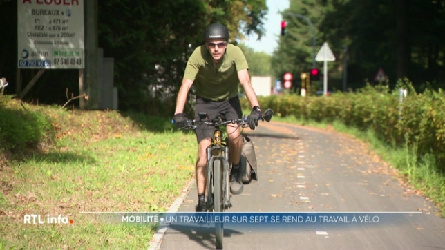 À l'occasion de la semaine de la mobilité, une enquête révèle que de plus en plus de salariés abandonnent la voiture au profit du deux-roues.