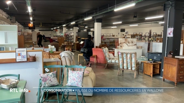 Cette initiative qui change les habitudes de consommation prospère depuis 20 ans en Wallonie, est devenue un pilier de l'économie circulaire en redonnant une seconde vie aux objets usagés.
