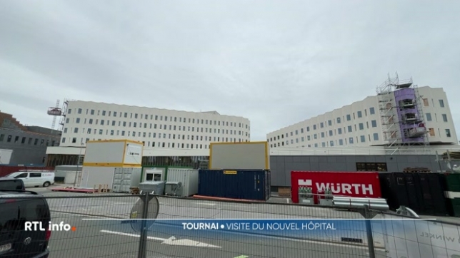 Le nouveau Centre Hospitalier Gabrielle Petit remplacera la clinique Notre-Dame et l'IMC à Tournai. L'ouverture est prévue au printemps 2026. Mais le chantier de construction avance. Visite.