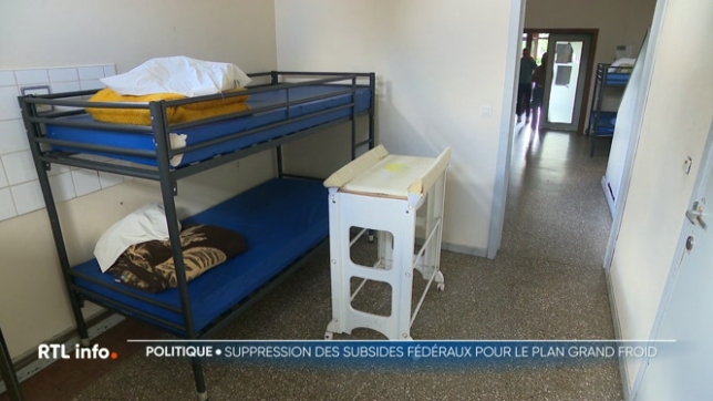 La ministre Anneleen Van Bossuyt a annoncé qu'elle mettait fin au financement annuel du gouvernement fédéral, 65.000 euros par an, pour les CPAS de Bruxelles, Gand, Anvers, Charleroi et Liège. De quoi susciter de nombreuses réactions politiques. Explications.